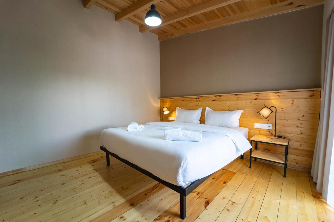 Hotel Lahili Mestia Eksteriør bilde