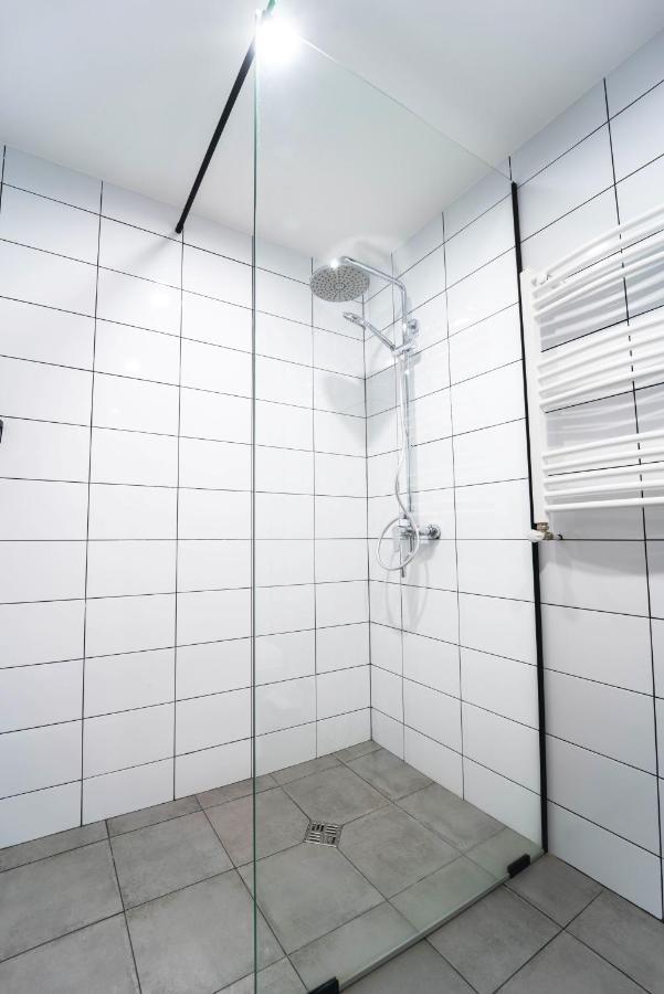 Hotel Lahili Mestia Eksteriør bilde