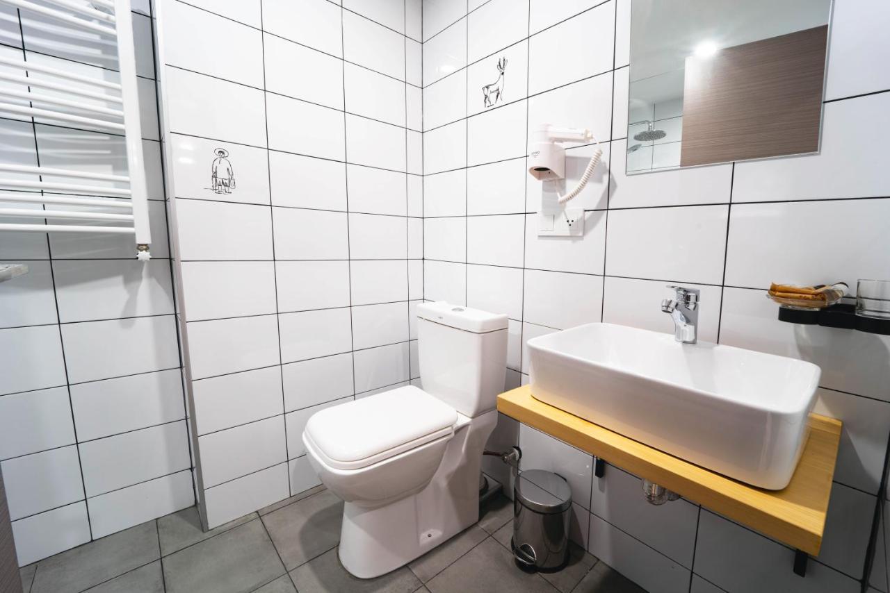Hotel Lahili Mestia Eksteriør bilde